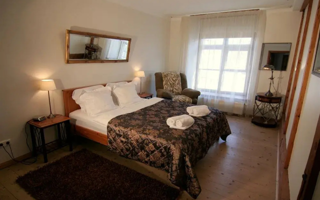 Oldhouse Apartments