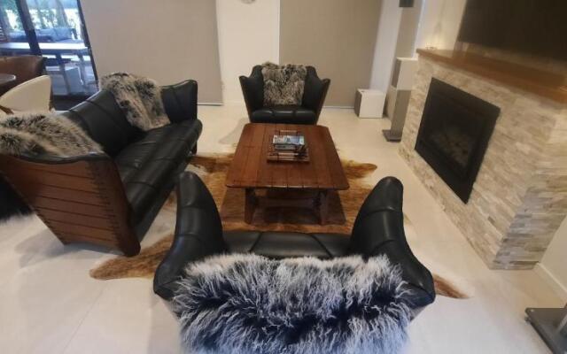 Luxury by the Basin