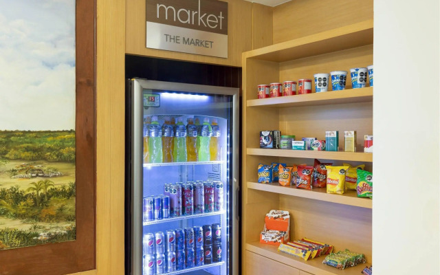 Courtyard By Marriott Cancun Airport