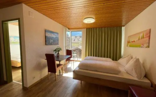 Downtown Apartment 9