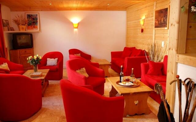 Logis Hôtel les Arobiers