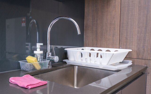 OYO Home 89720 Marvelous 1brGrand Medini