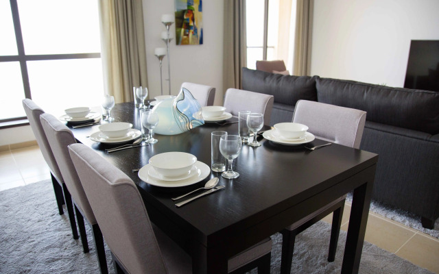 Beach Apartment with Amazing Sea Views