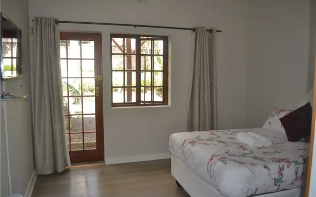 Cycad Lodge