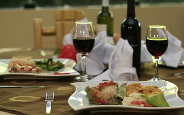 Parthenon Hotel y Eventos
