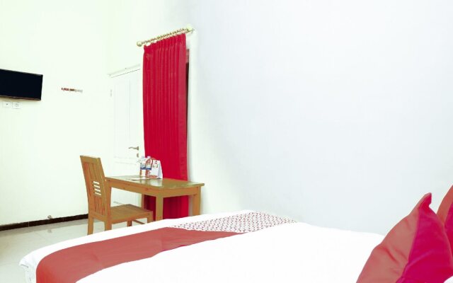 Emas 23 Guest House By OYO Rooms