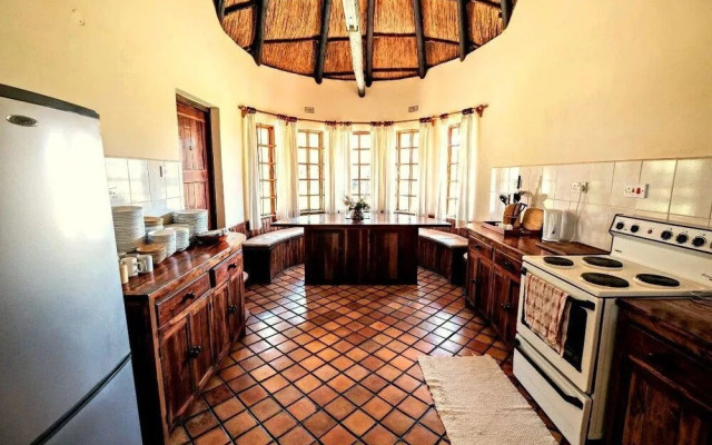 Antelope Park Safari Lodge