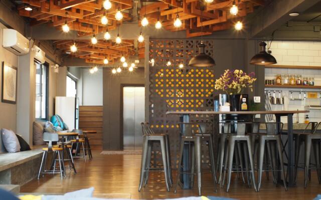 Silom SPACE Hostel