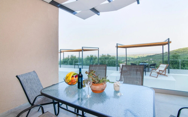 Serenity Suites Sea View 3