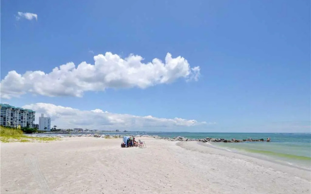 Land's End 5-305 Gulf-bay Front