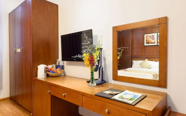Iris Hotel Danang
