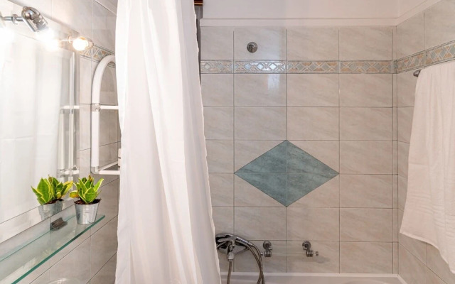 Laurel Heights Apartment