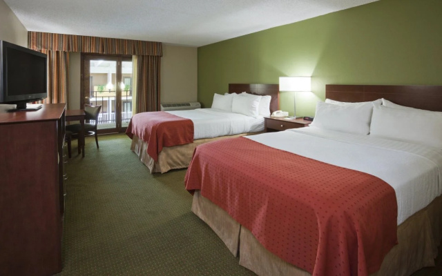 DoubleTree by Hilton Austin, MN
