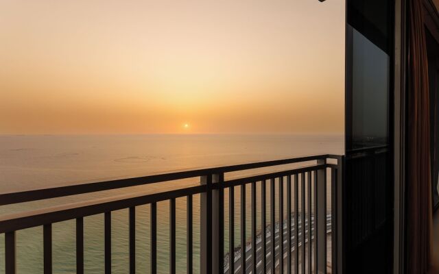 Waves - Spectacular Seaside Retreat Apt With Views