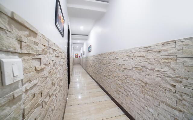 Collection O 67699 Hotel Prem Ratna
