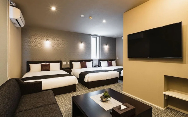 Grand Base Yakuin Odori