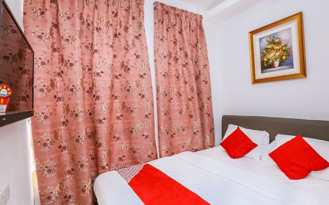 Roselyn Inn by OYO Rooms