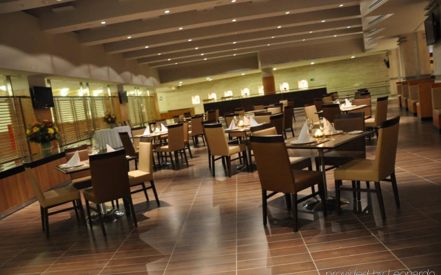 Hotel Alto del Sol - Calama