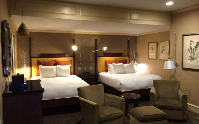 Chestnut Hill Hotel