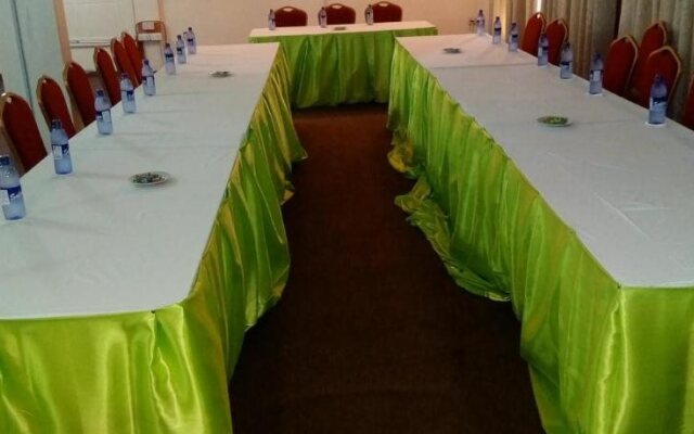 Eastoment Hotel