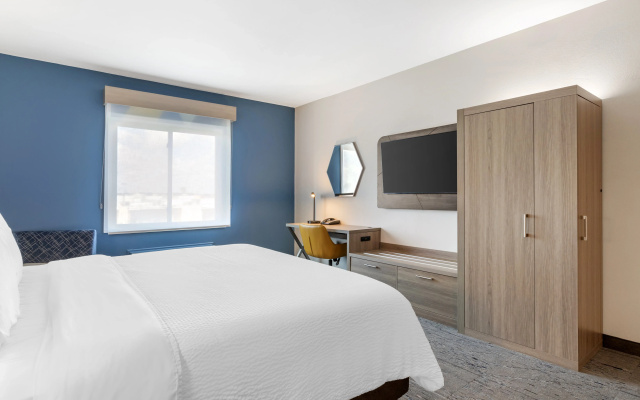 Holiday Inn Express & Suites Alice by IHG