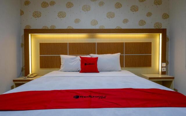 RedDoorz @ Hotel Bumi Palupy