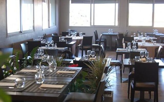 Hôtel - Restaurant La Caborne