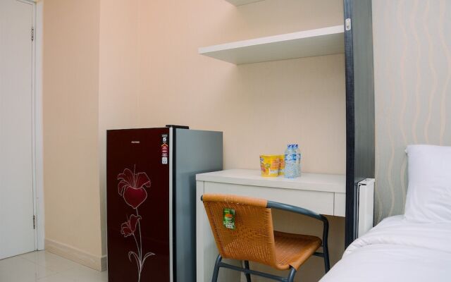 Comfy Studio Green Pramuka Apartment with City View