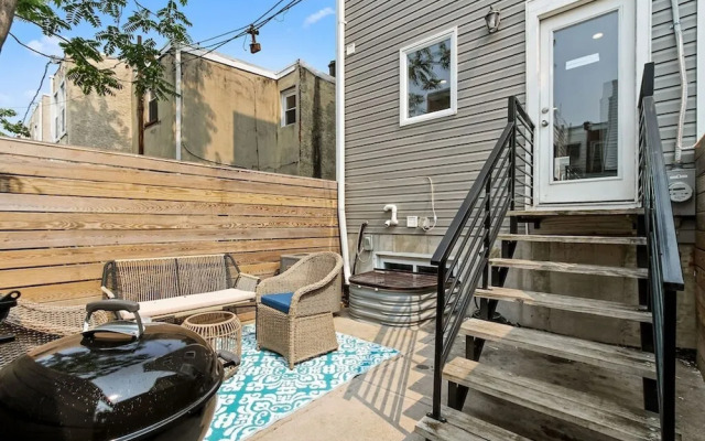 Luxury Roofdeck Retreat 4-bdrm Near Penn Chop