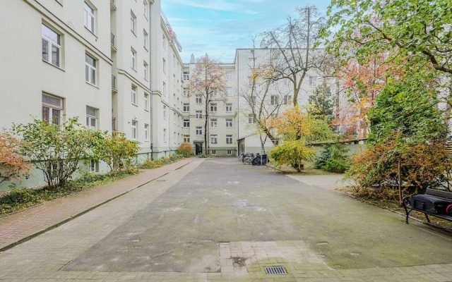 ShortStayPoland Szara B170