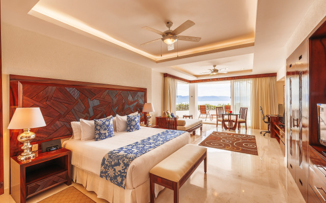 Grand Miramar All Luxury Suites & Residences
