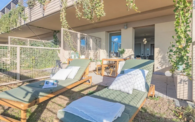 Aurora Apartment in Como