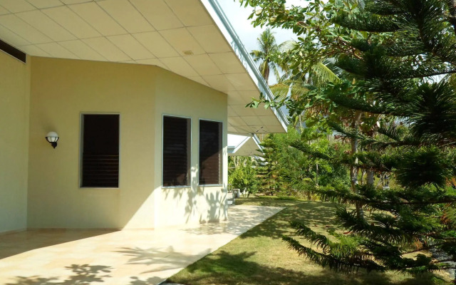 Meili Beach Resort