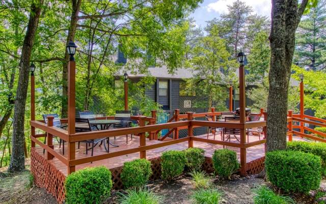 Pinecrest Townhomes-1K-2Q Unit-Renovated