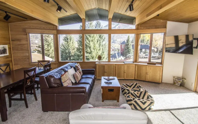 Shadow Mountain by Frias Properties