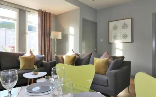 Burnbank House - Hamilton