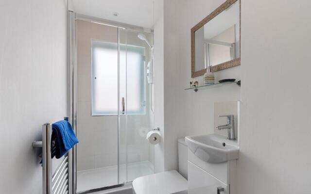 Exeter City Centre Apartments Stoop Apartment