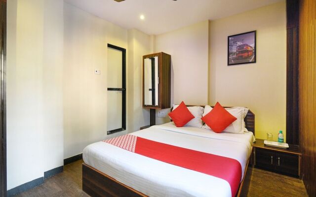 OYO 18799 Hotel Fortune Inn