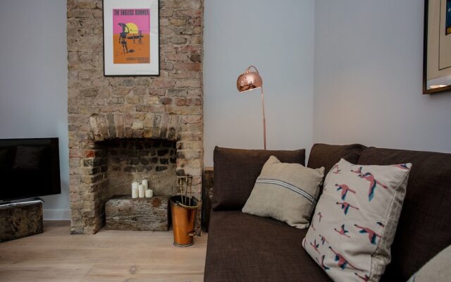 5 Bedroom House in East London