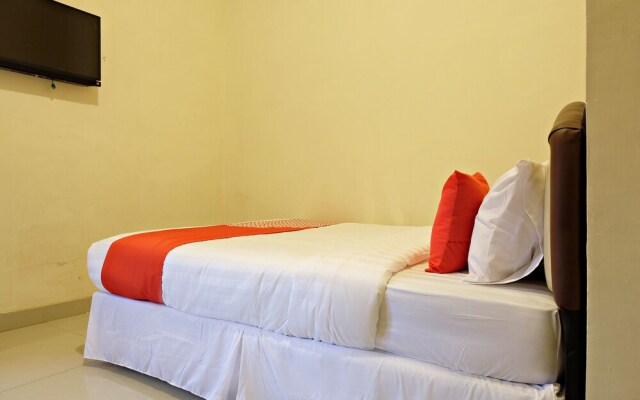 Pondok Dian Syariah by OYO Rooms