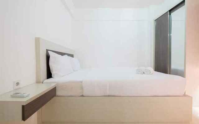 Simple & Cozy 1BR @ Bassura Apartment Near to Bassura City Mall