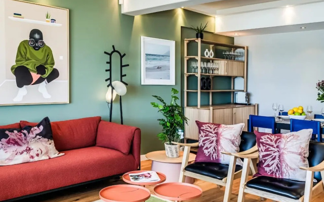 Picturesque Seaside Haven Aretzi