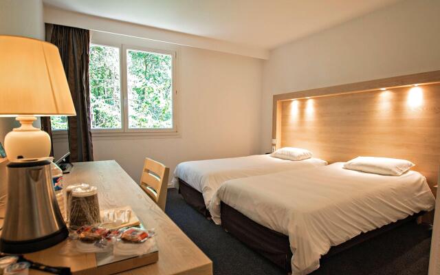 Hotel Kyriad Nemours