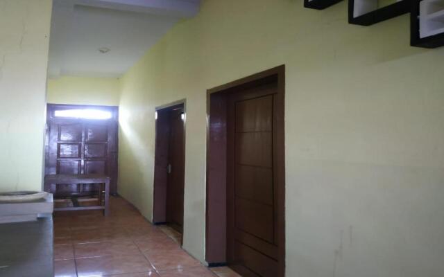 OYO 90097 Homestay Sinta Ndani Putri