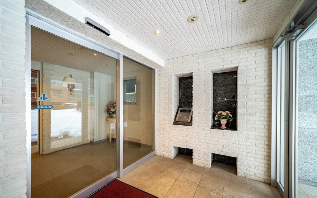 Court Villa Sapporo 303