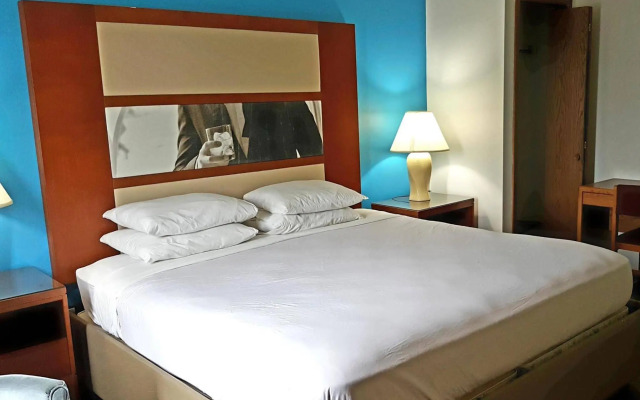 Country Hearth Inn Iron Mountain