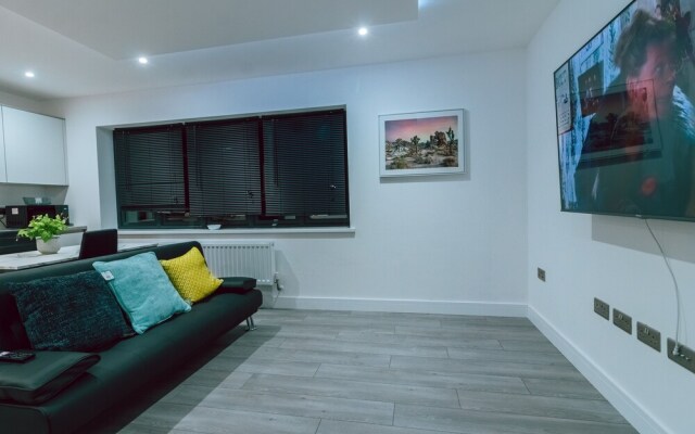 Stunning 1-bed Apartment in Purley