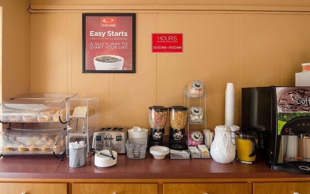Econo Lodge North