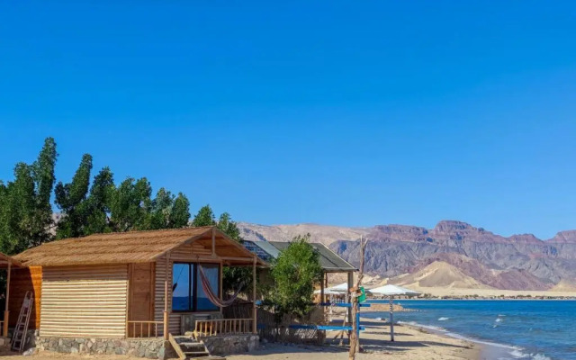 Rossa beach camp