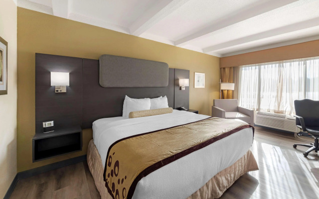 Best Western Plus Madison-Huntsville Hotel